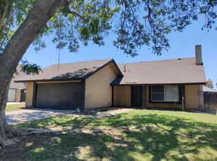 2952 Mesquite Dr, Riverside, CA 92503
