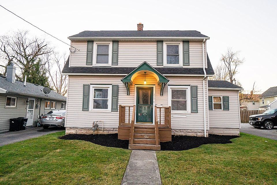 1st image of 215 Homer St