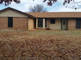 303 Fannin St, Millsap, TX 76066