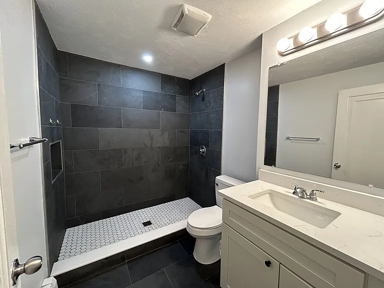 36 Roxbury St #1 — Photo 6