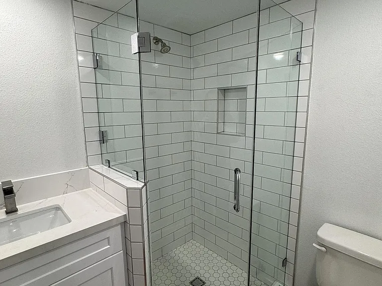 1108 S Seaward Ave — Photo 14