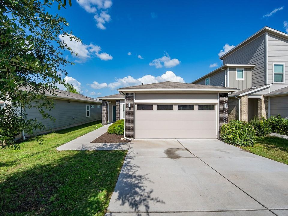 1st image of 10801 Meris Ln