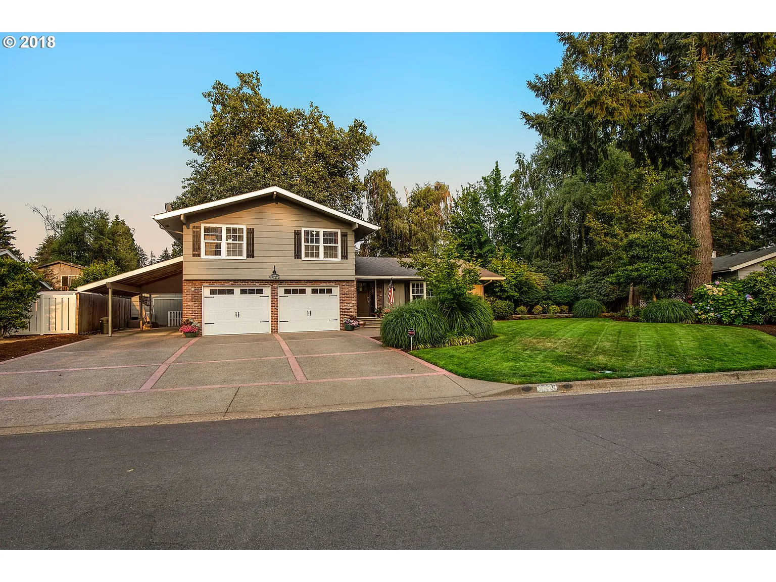 4425 Ryan St photo 1