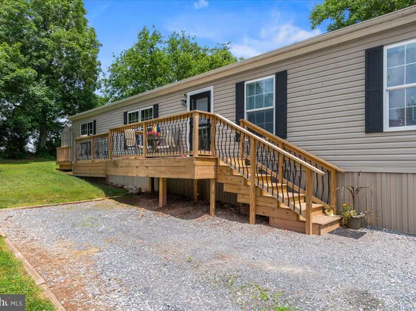 28 Oak Knoll Est #A, Elizabethtown, PA 17022