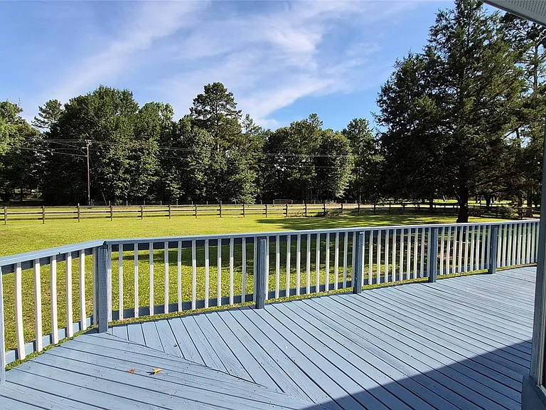 24430 Oak Hollow Blvd — Photo 32