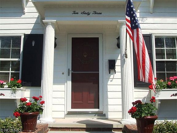 2nd image of 1063 Rosalie Ave