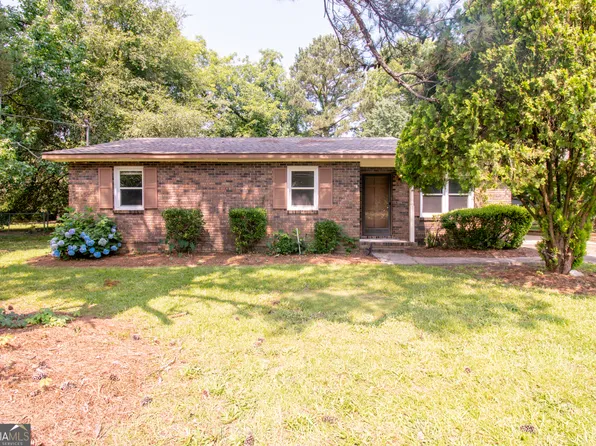 131 Elaine Dr, Warner Robins, GA 31088