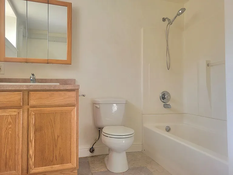 393 E San Miguel St — Photo 2