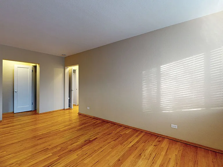 Poplar Apartments — Photo 20