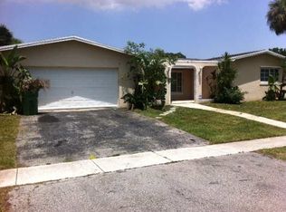 1721 NW 104th Ave, Pembroke Pines, FL 33026
