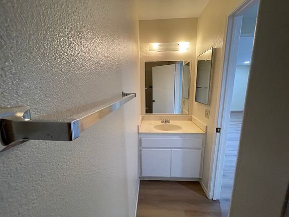 4th image of 6507 Newlin Ave #A