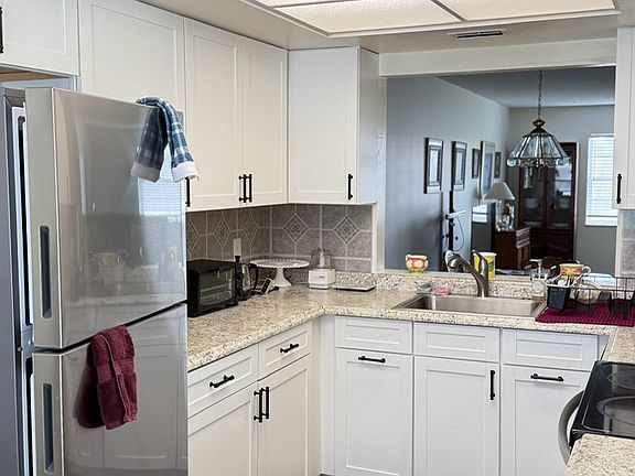 3rd image of 1801 Indian River Blvd APT C7