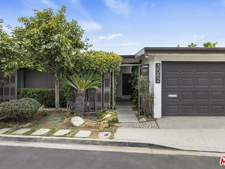 3582 Verdugo Vista Ter — Photo 2