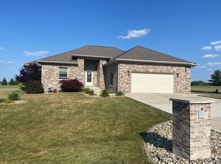 140 Cardinal Dr, Macon, IL 62544