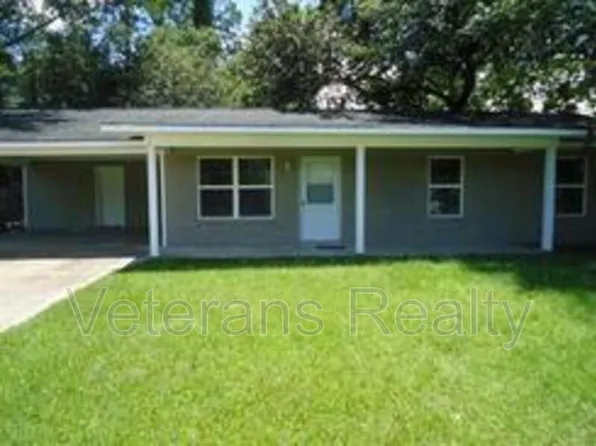 113 Alverado Dr, Long Beach, MS 39560