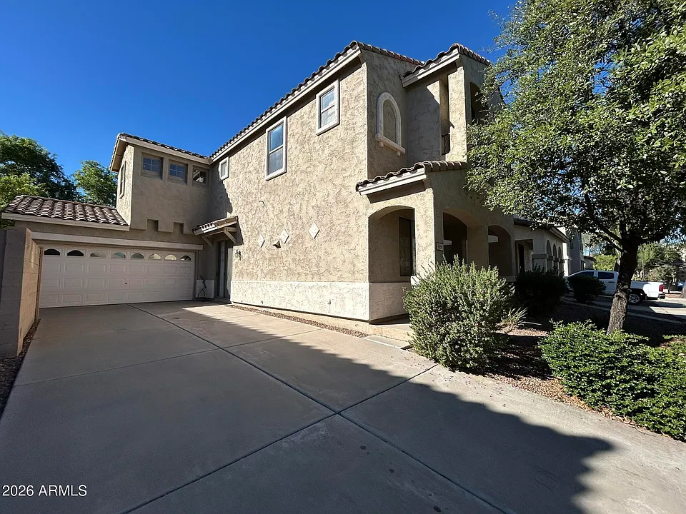 3659 E Temecula Way
