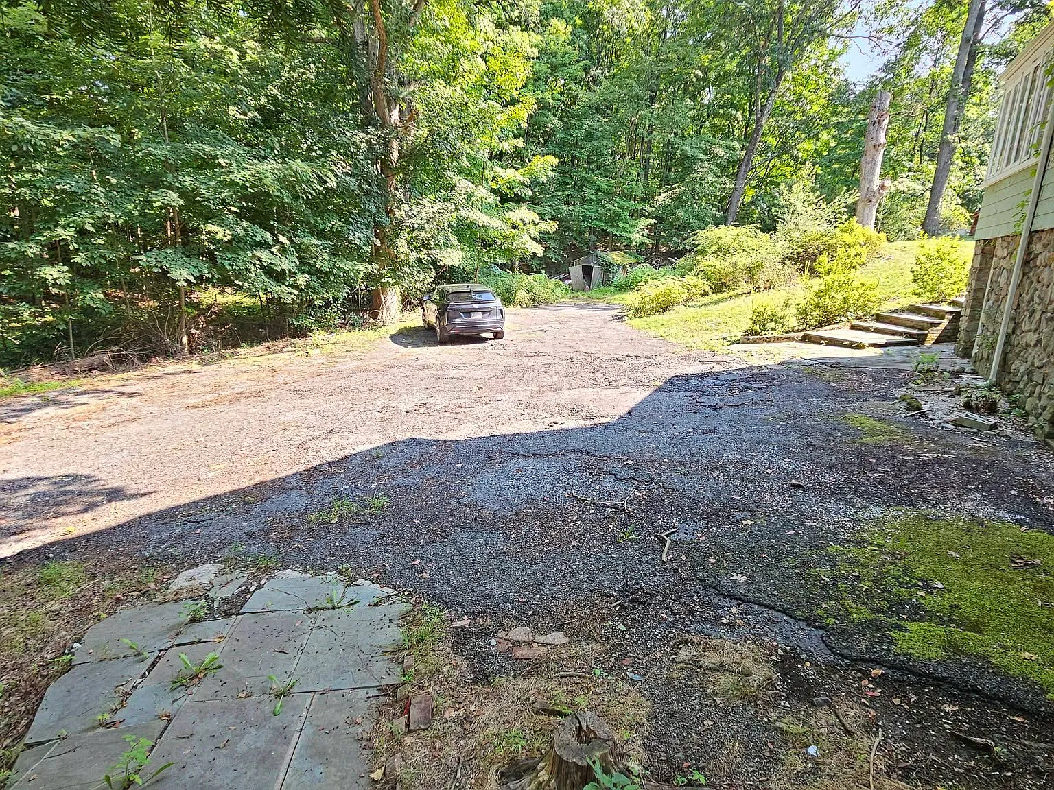 5 bed, 1664 sqft, $3,050 — Photo 2