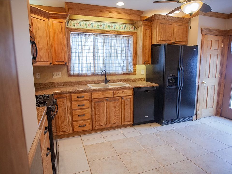 105 E Main St, Mingo, IA 50168 Zillow