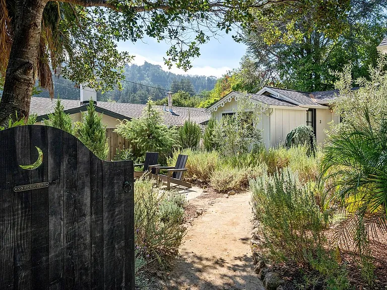 High End, Fully Furnished (Or Unfurnished), Cottage In Downtown Mill Valley! Plus Optional Additi... — Photo 16