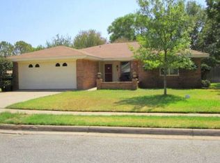 2910 Richard Rd, Wichita Falls, TX 76308