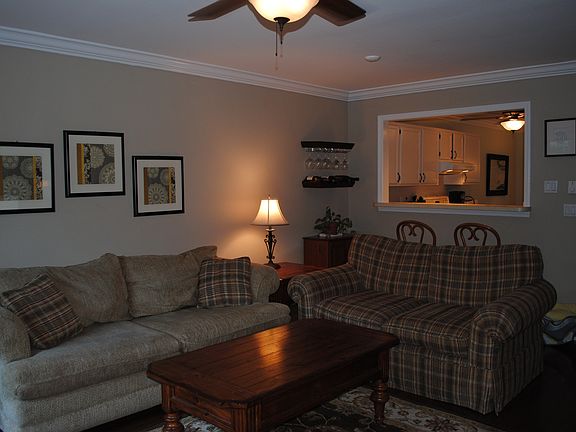 Living room, with fireplace