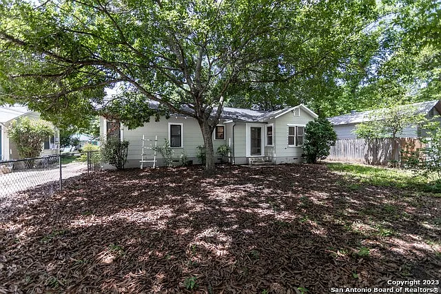 465 S Guenther Ave — Photo 13