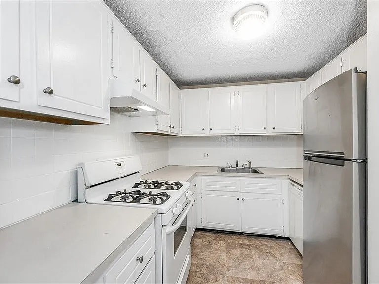 307 Pawtucket Blvd #13A — Photo 4