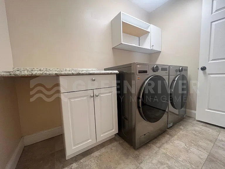 174 Eventide Dr — Photo 41