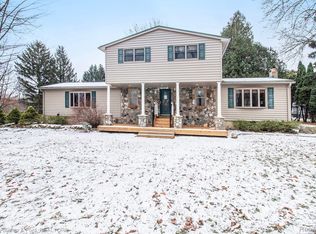 6387 Shappie Rd, Clarkston, MI 48348