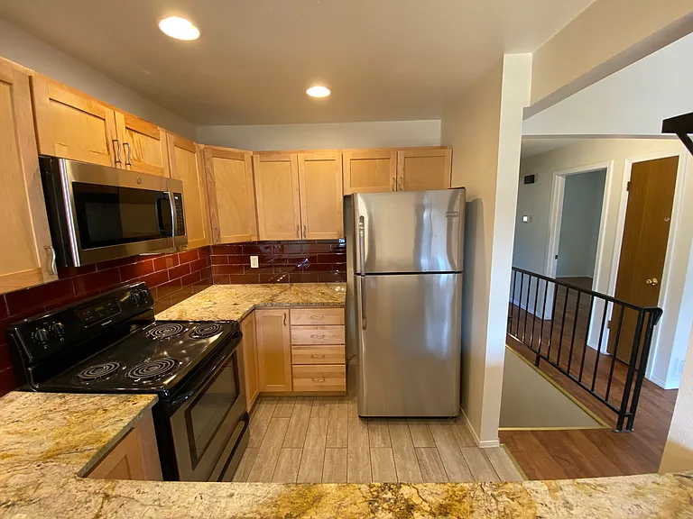 225 S Tyler Ave — Photo 10