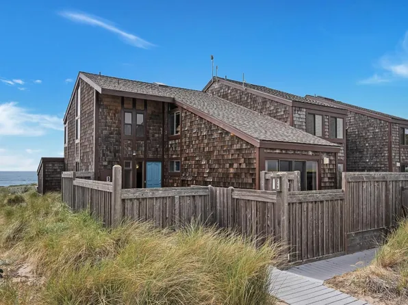 210 Monterey Dunes Way, Moss Landing, CA 95039