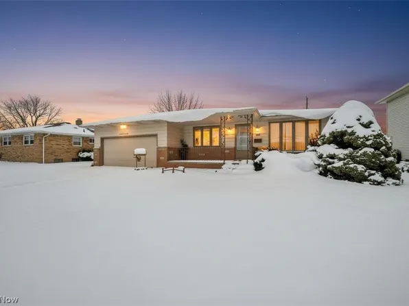 6846 Revere Rd, Parma Heights, OH 44130