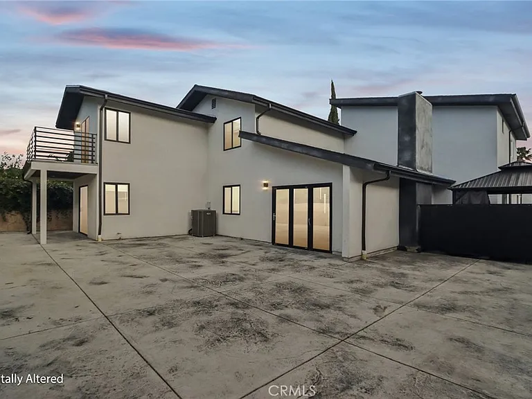 17465 Tuscan Dr — Photo 41