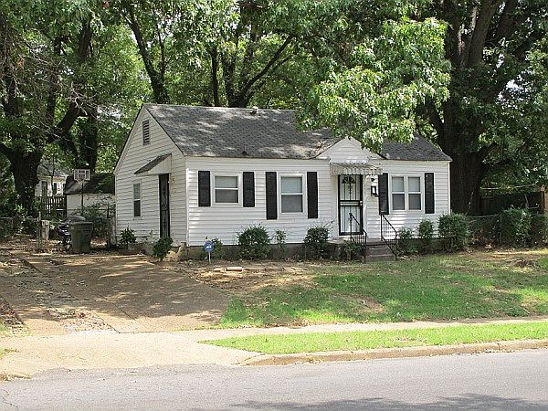 1st image of 1290 Robin Hood Ln