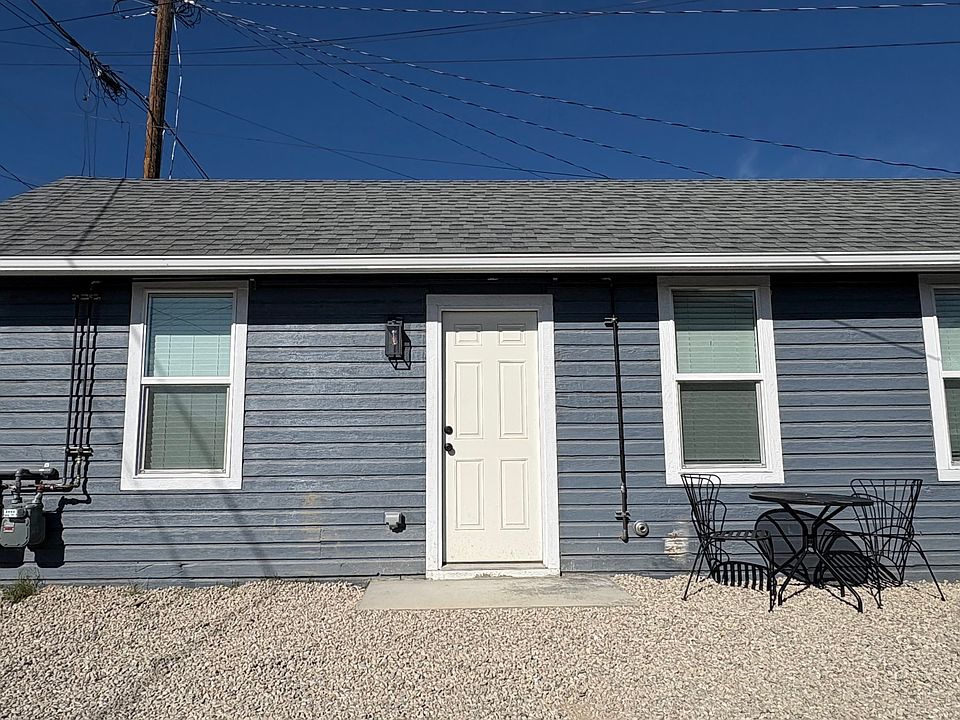 1st image of 8 Chestnut St #2