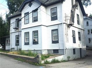 1040 Main St APT 1A, West Warwick, RI 02893