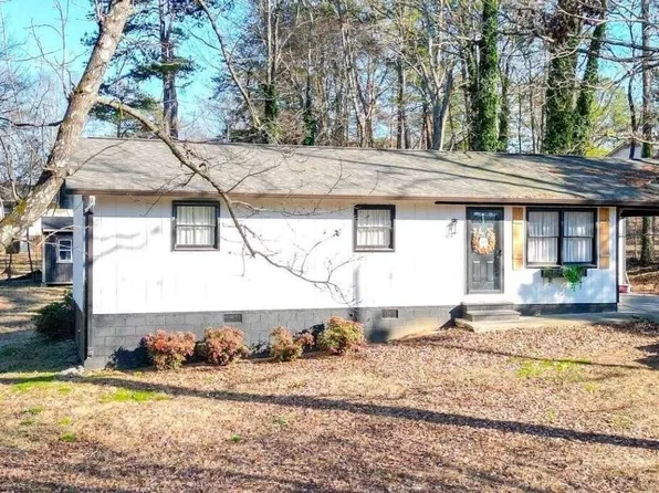374 Bonneville Dr, Chatsworth, GA 30705