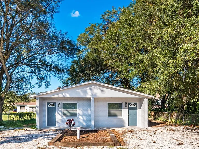 5106 E Columbus Dr — Photo 15