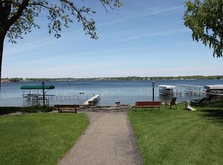 2845 West Rd, Wayzata, MN 55391