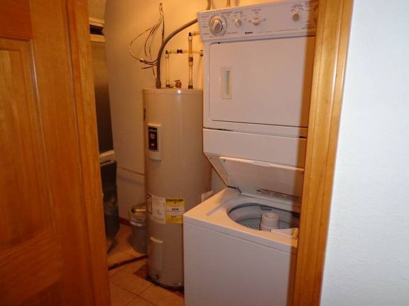 Laundry & Utility Room
