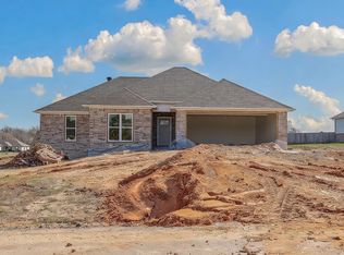 132 Raymond Dr, Paragould, AR 72450
