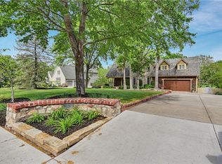 12313 Mission Rd, Leawood, KS 66209