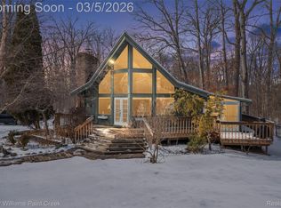 7358 Porter Rd, Grand Blanc, MI 48439