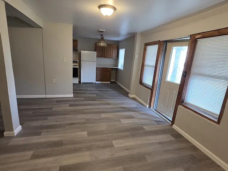 2060 Rathmell Rd — Photo 10
