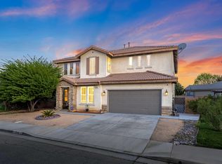 3730 Club Rancho Dr, Palmdale, CA 93551