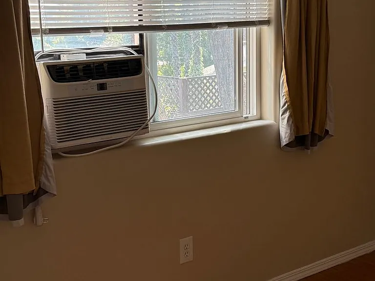 2071 Vista Del Mar Ave — Photo 16