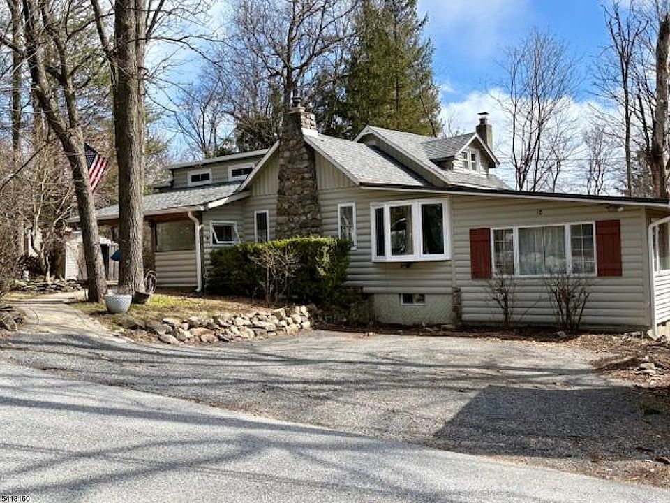 1st image of 18 Onteora Rd