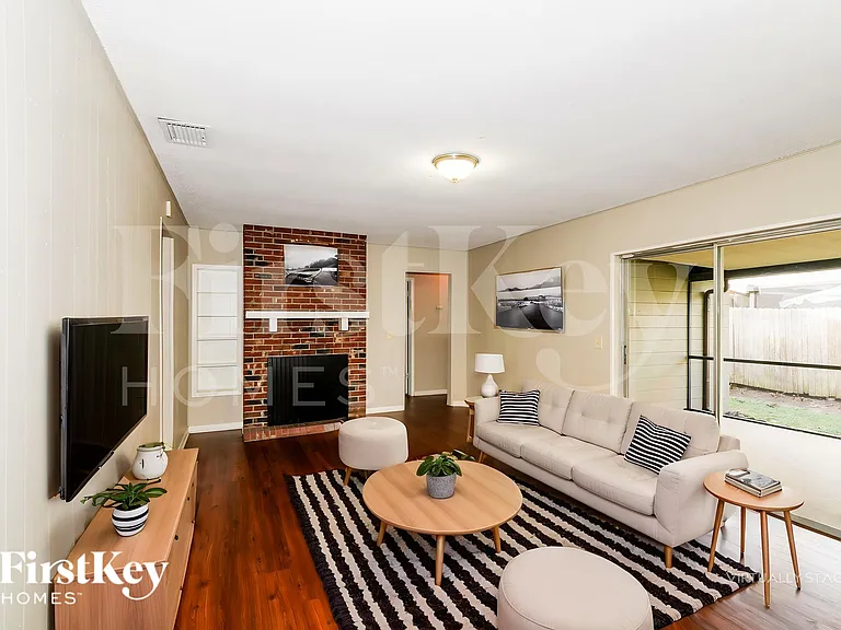 3816 Fieldflower Ct — Photo 4