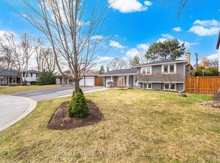 225 Barrymore Ct, Burlington, ON L7T 1B7