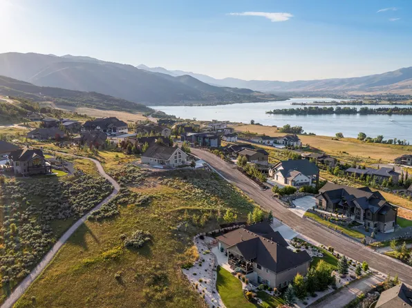 6321 E Hawks Ln, Huntsville, UT 84317